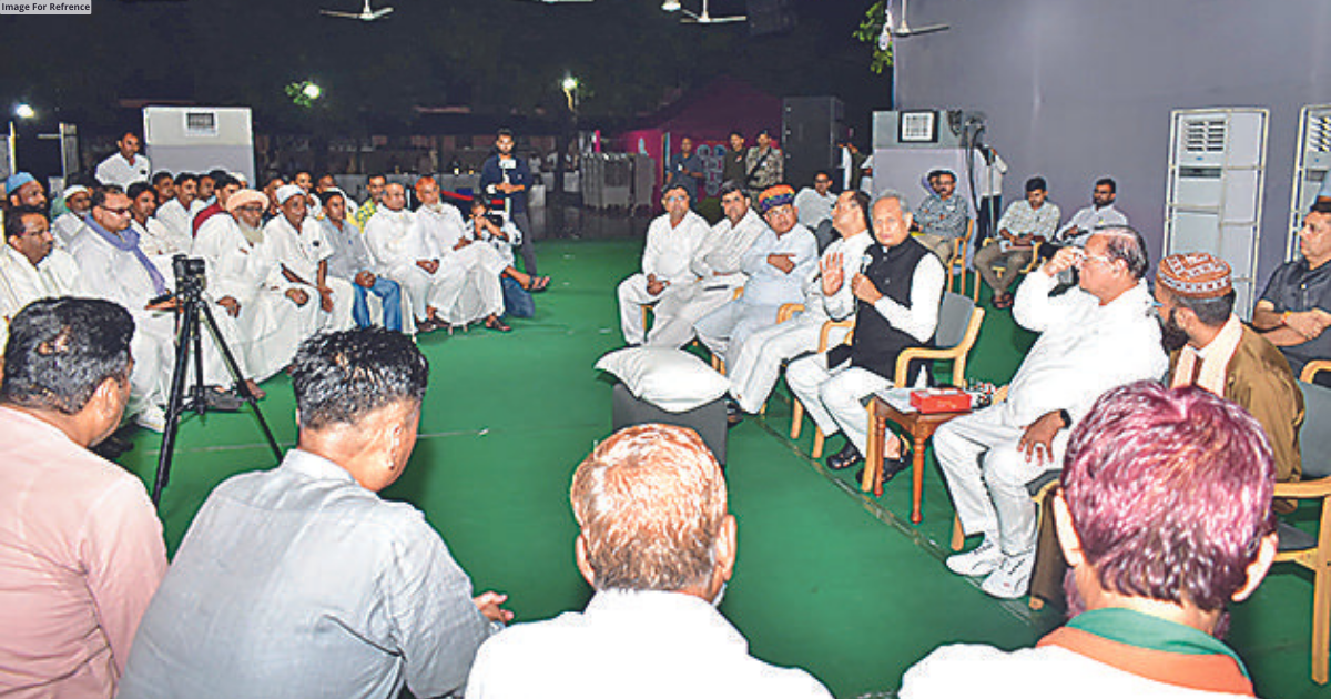CM meets Muslim leaders from Bikaner for 2 hours